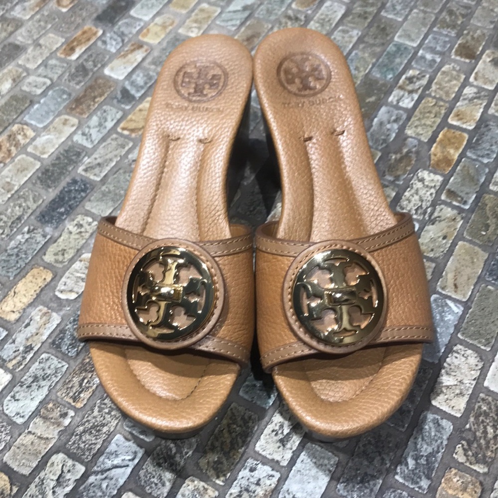 Tory burch wedge sandals